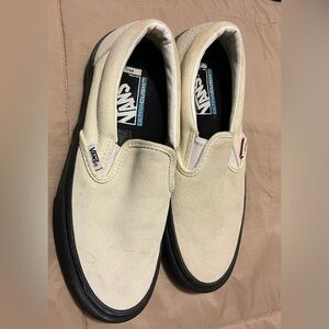 Vans Unisex UltracushHD Pro Suede